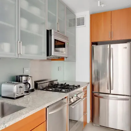 Midtown 1br W Gym Doorman Nr Grand Nyc-745 Apartment *