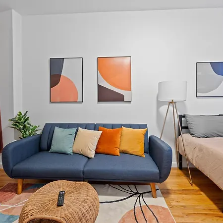 Monthly Nyc Rentals- Beautiful Studio Unit Apartment *
