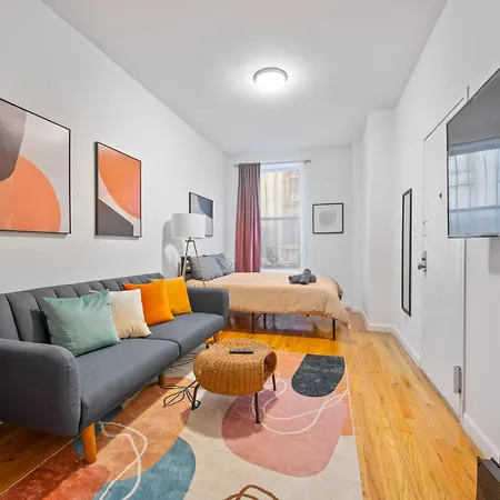 Monthly Nyc Rentals- Beautiful Studio Unit New York