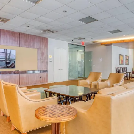 Apartment Midtown 1br W Doorman Gym Nr Theater District Nyc-595