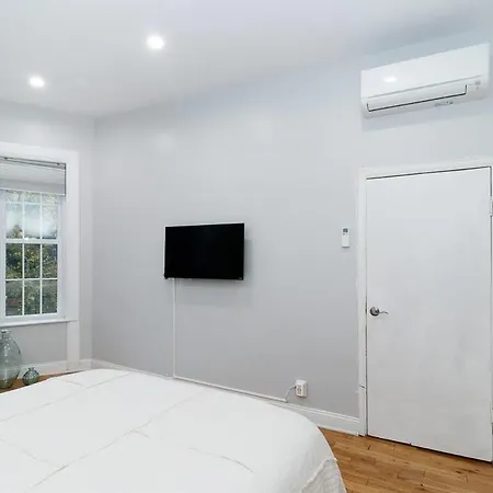 Two Br Beautiful Apt In Prime Location New York
