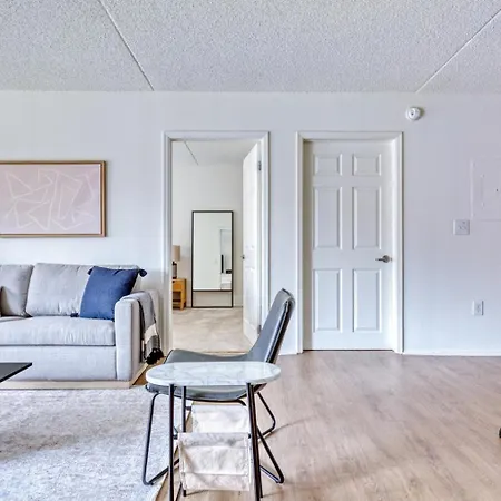 Jersey 2br W Wd Gym Elevator Nr Path Nyc-673 * New York