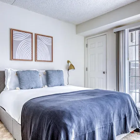Apartment Jersey 2br W Wd Gym Elevator Nr Path Nyc-673 New York