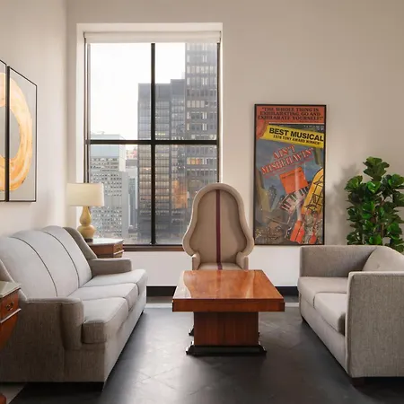 The Manhattan Club Hotel