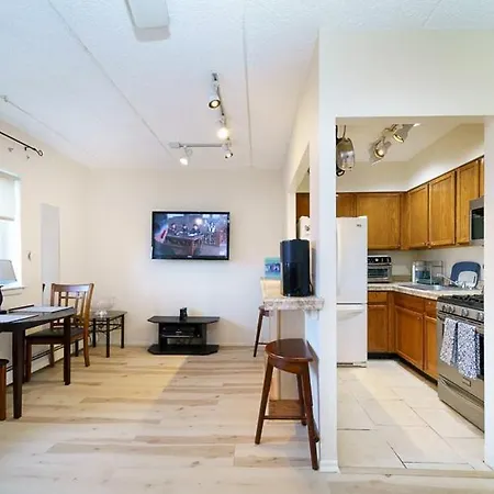 Apartment Awesome 3 Bedroom Unit In Nyc! New York