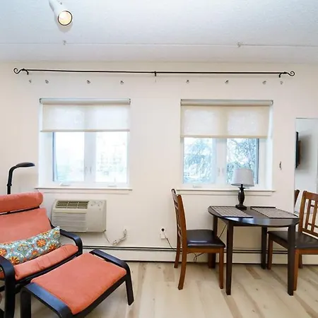 Awesome 3 Bedroom Unit In Nyc! Apartment New York
