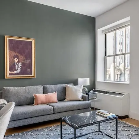 Monthly Nyc Rentals- Modern 3 Bedroom Unit Apartment New York