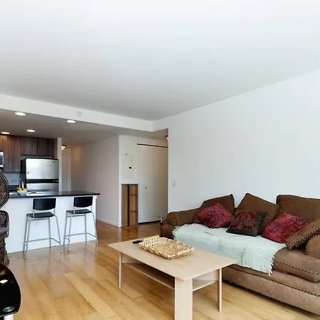Apartment Lovely 3 Bedroom Apt In Nyc