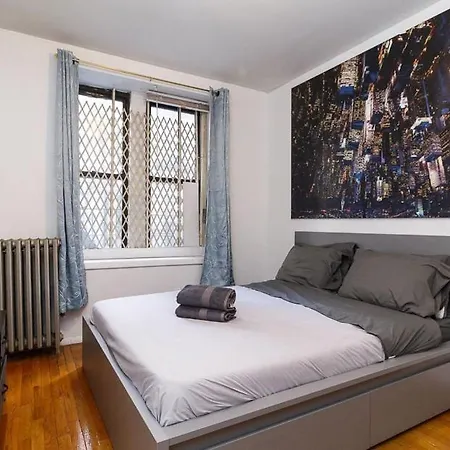 Lovely 3 Bedroom Apt In Nyc Apartment