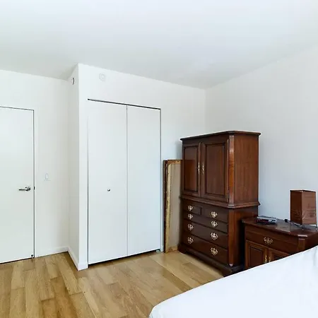 Beautiful 3 Bedroom 1 Bath Unit Apartment