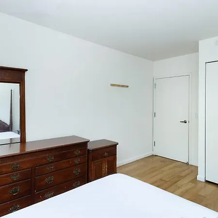 Beautiful 3 Bedroom 1 Bath Unit *