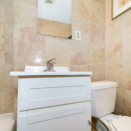 Apartment Beautiful 3 Bedroom 1 Bath Unit New York