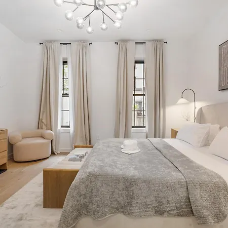Apartment Luxurious Harlem With Modern Amenities, Outdoor Patio! New York