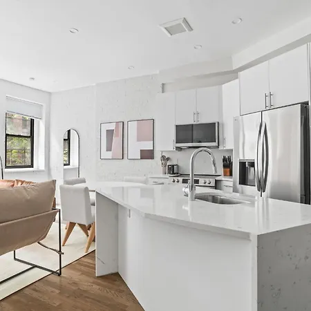 Upper Eastside 3bd 1ba Gem * New York