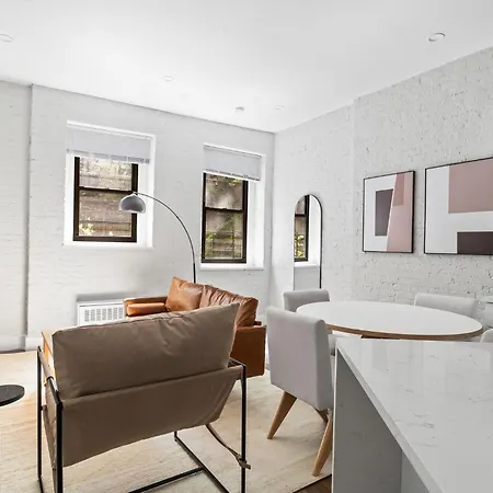 Upper Eastside 3bd 1ba Gem Apartment *