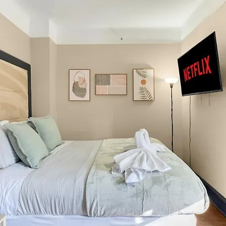 Apartment Highly Desired Times Square With Gym