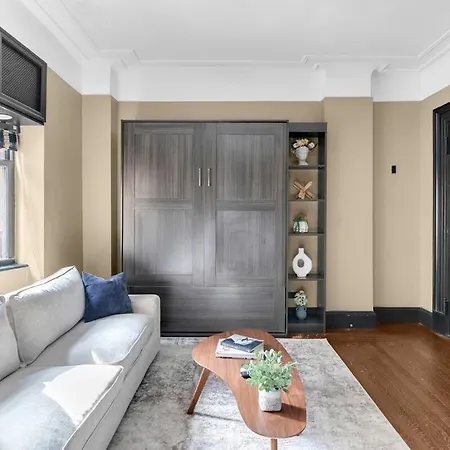 Apartment Highly Desired Times Square With Gym