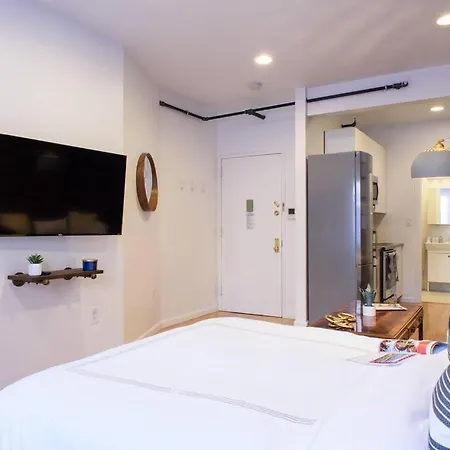 Apartment 83-3w Ues Park Newly Furnished Xl