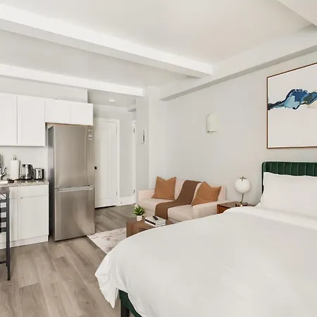 73-310 Newly Reno Uws Doorman Gym Laundry * New York