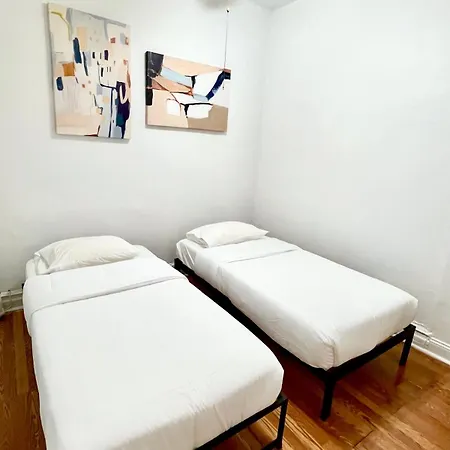 Monthly Nyc Rentals- Beautiful 3 Bedroom Unit Apartment *