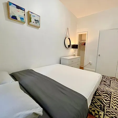 Apartment Monthly Nyc Rentals- Beautiful 3 Bedroom Unit