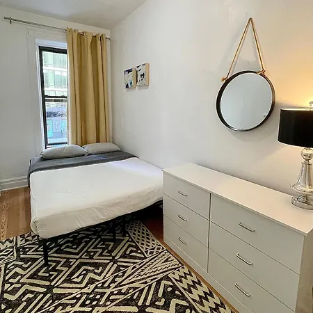 Monthly Nyc Rentals- Beautiful 3 Bedroom Unit