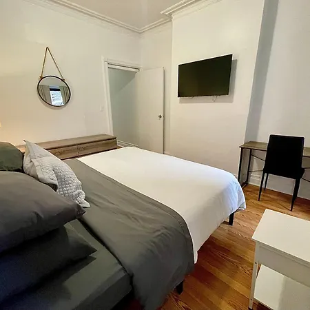 Monthly Nyc Rentals- Beautiful 3 Bedroom Unit * New York