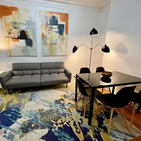 Monthly Nyc Rentals- Beautiful 3 Bedroom Unit New York