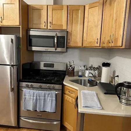 Queens Apartment *