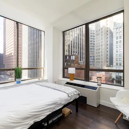 Apartment Luxury 5 Bedroom 2 Bath In Nyc! *