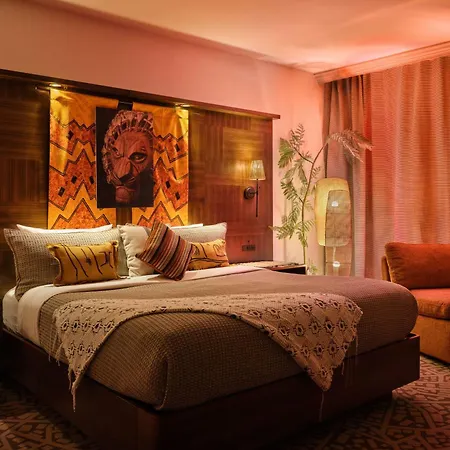 Hilton Times Square 4*