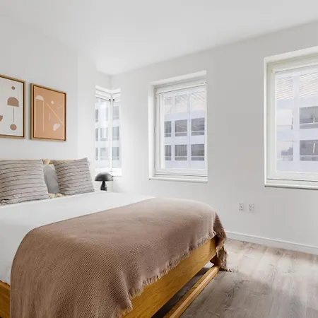 Blueground Midtown Elev Wd Nr Times Square Nyc-1438 New York