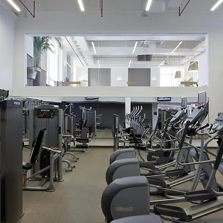Apartment In Hells Kitchen W Gym Pool Nr The Subway Nyc-250 *