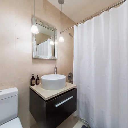 Apartment Outstanding & Bright 5bdr & 2 Bth In Downtown Manhattan