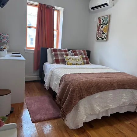 Cozy And Peaceful In Brooklyn *