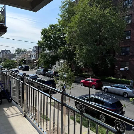Bed & Breakfast Cozy And Peaceful In Brooklyn
