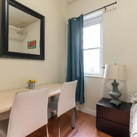 Monthly Nyc Rentals- Spacious 4 Bedroom Unit Apartment New York