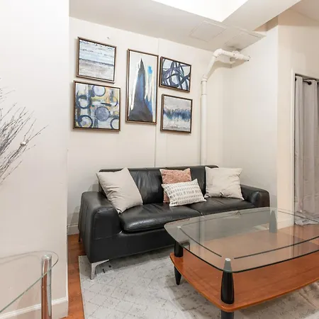 Monthly Nyc Rentals- Spacious 4 Bedroom Unit New York