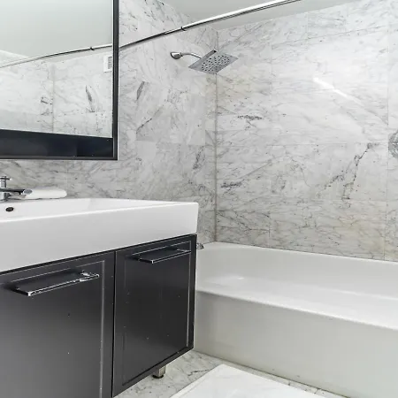 Apartment Designer 2 Bd Apt In Wall St