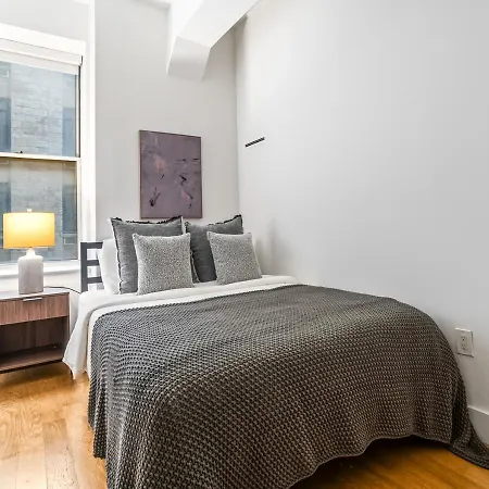 Designer 2 Bd Apt In Wall St Apartment New York