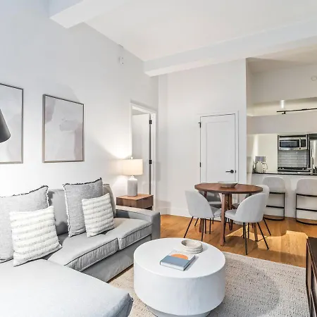 Apartment Designer 2 Bd Apt In Wall St New York