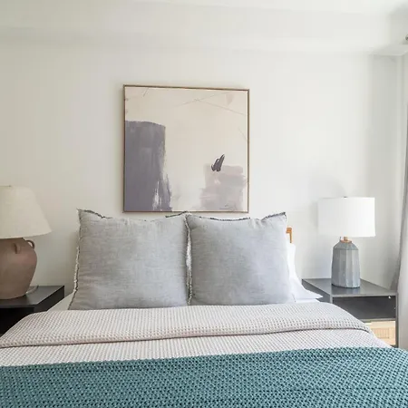 Amazing 3bd 1bath Near Times Square Apartment New York