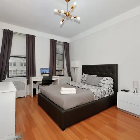 Monthly Nyc Rentals- Amazing 3 Bedroom Unit Apartment *