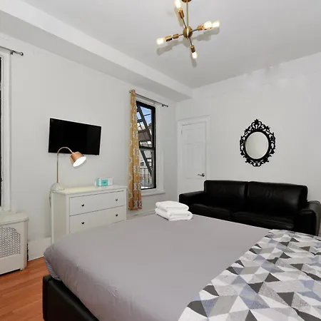 Monthly Nyc Rentals- Amazing 3 Bedroom Unit Apartment New York
