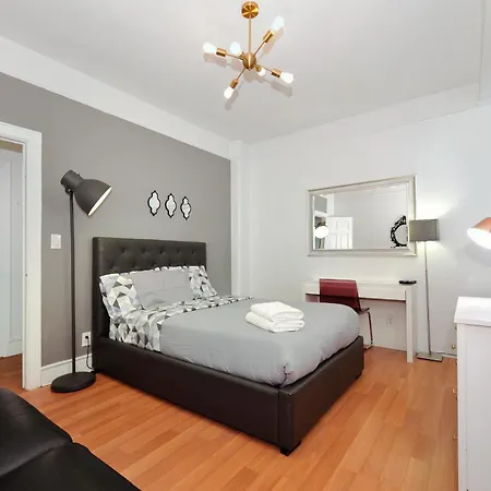 Monthly Nyc Rentals- Amazing 3 Bedroom Unit * New York