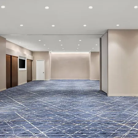 By Marriott The Bronx At Metro Center Atrium New York