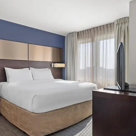 By Marriott The Bronx At Metro Center Atrium Hotel 3*