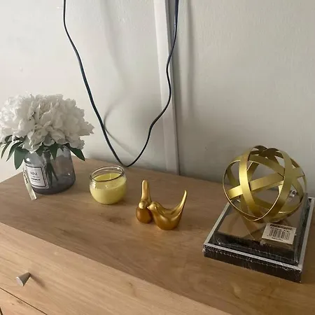 Stylish- 1 Bed Spacious *