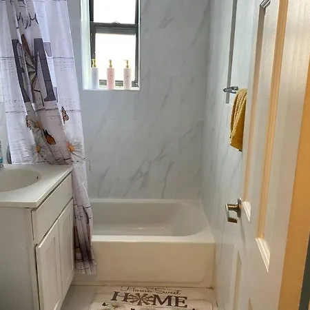 Apartment Stylish- 1 Bed Spacious