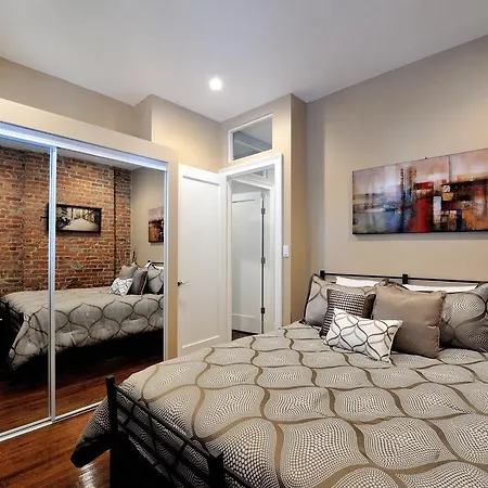 Three-bedroom West 25th Street New York